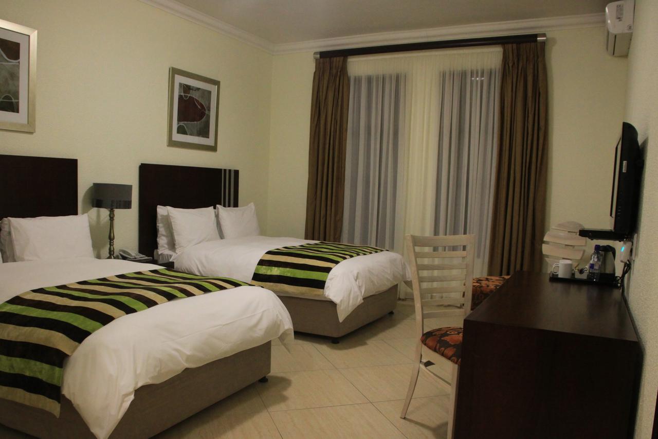 Karibu Leisure Resort Thapane Exteriér fotografie